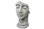 statue visage femme pierre